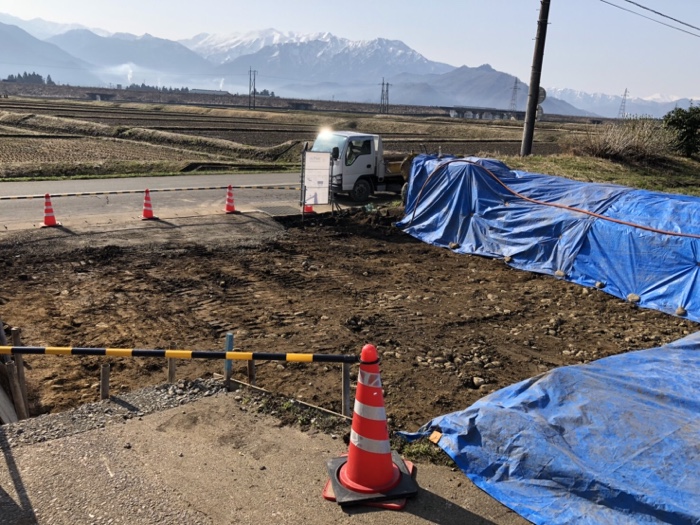 s様邸新築高床コンクリート基礎工事