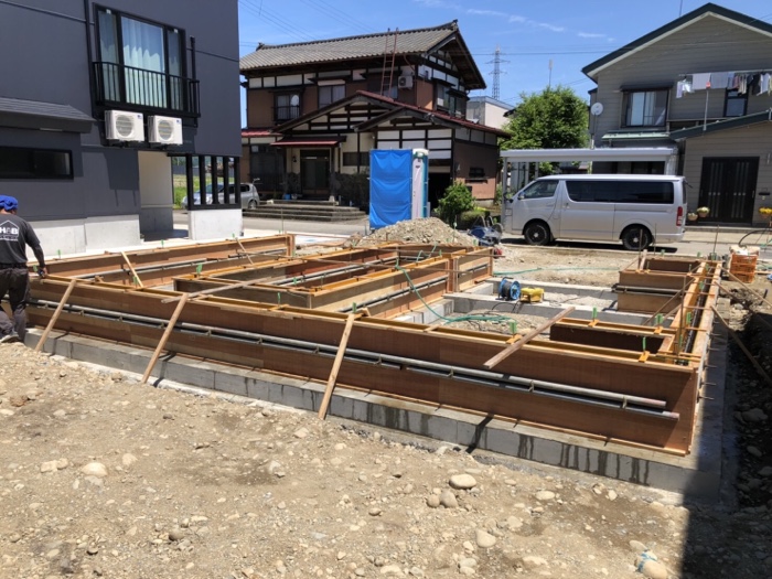 新潟県南魚沼市k様邸コンクリート基礎工事